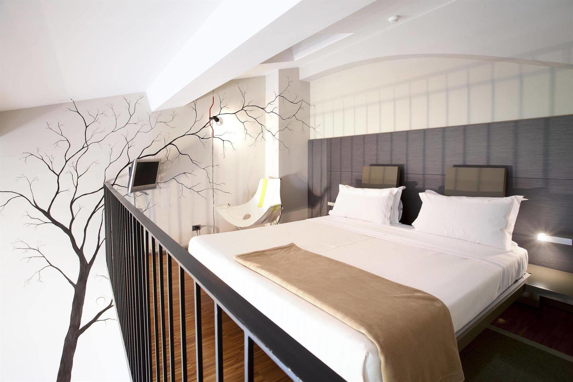 Alter Hotel Barge ภายนอก รูปภาพ